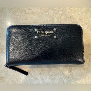 Kate Spade Black Textured Zip Wallet
